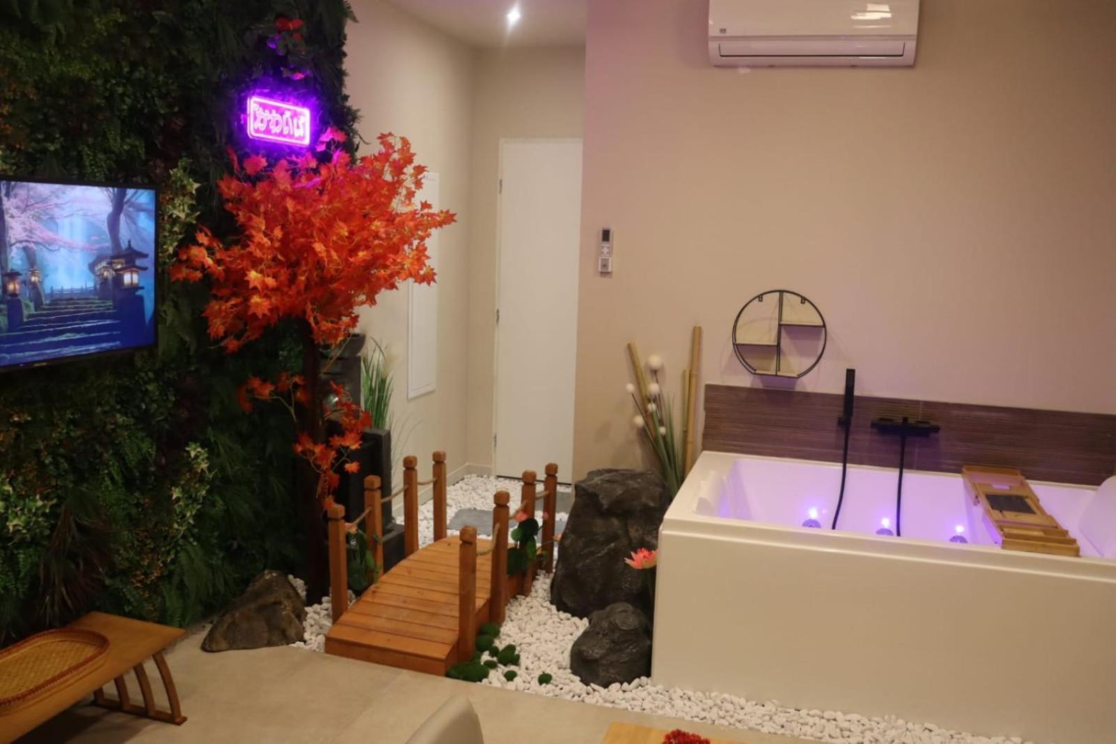 Loveroom Japon Avec Balneotherapie Toulon Kültér fotó